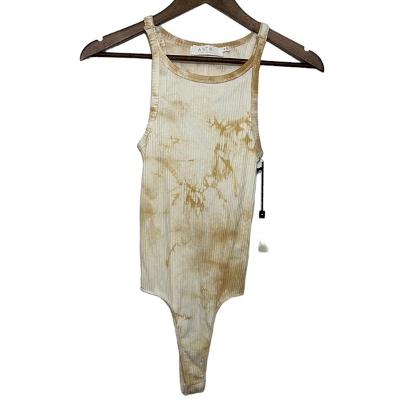 ASTR the Label Bodysuit Taupe Brown Tie Dye NWT XS Women’s - Picture 1 of 5